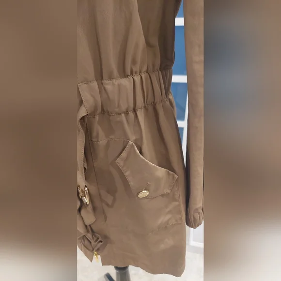 Tory Burch Tan Ruffle Front Trench Coat - Picture 4 of 10